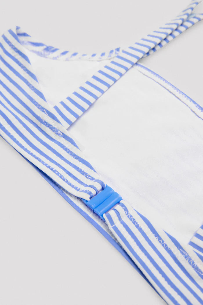 Conjunto de biquíni de menina com estampa e textura de listras azuis